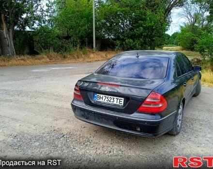 Серый Мерседес Е-Класс, объемом двигателя 1.8 л и пробегом 330 тыс. км за 4800 $, фото 2 на Automoto.ua