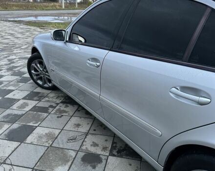 Сірий Мерседес Е-Клас, об'ємом двигуна 2.1 л та пробігом 374 тис. км за 6600 $, фото 6 на Automoto.ua