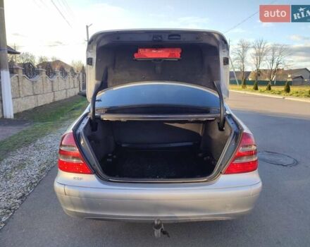 Сірий Мерседес Е-Клас, об'ємом двигуна 2.15 л та пробігом 412 тис. км за 5600 $, фото 5 на Automoto.ua