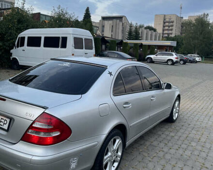 Серый Мерседес Е-Класс, объемом двигателя 2.15 л и пробегом 339 тыс. км за 5500 $, фото 7 на Automoto.ua