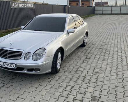 Серый Мерседес Е-Класс, объемом двигателя 2.2 л и пробегом 323 тыс. км за 6700 $, фото 3 на Automoto.ua