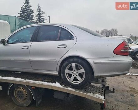 Серый Мерседес Е-Класс, объемом двигателя 2.69 л и пробегом 300 тыс. км за 4200 $, фото 8 на Automoto.ua