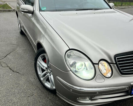 Сірий Мерседес Е-Клас, об'ємом двигуна 2.2 л та пробігом 355 тис. км за 7000 $, фото 13 на Automoto.ua