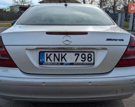 Серый Мерседес Е-Класс, объемом двигателя 2.2 л и пробегом 353 тыс. км за 3100 $, фото 6 на Automoto.ua