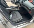 Сірий Мерседес Е-Клас, об'ємом двигуна 2.15 л та пробігом 508 тис. км за 7500 $, фото 9 на Automoto.ua