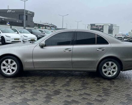 Серый Мерседес Е-Класс, объемом двигателя 3.2 л и пробегом 340 тыс. км за 6800 $, фото 3 на Automoto.ua