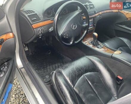 Сірий Мерседес Е-Клас, об'ємом двигуна 1.8 л та пробігом 207 тис. км за 5700 $, фото 10 на Automoto.ua