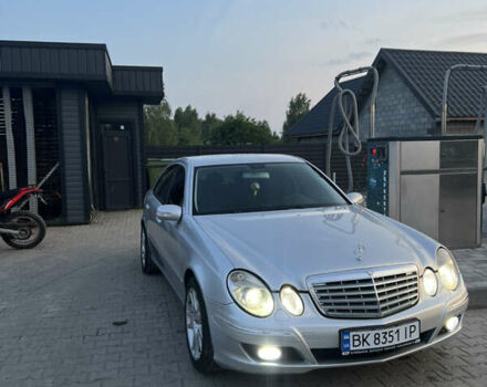 Серый Мерседес Е-Класс, объемом двигателя 2.69 л и пробегом 310 тыс. км за 6900 $, фото 2 на Automoto.ua