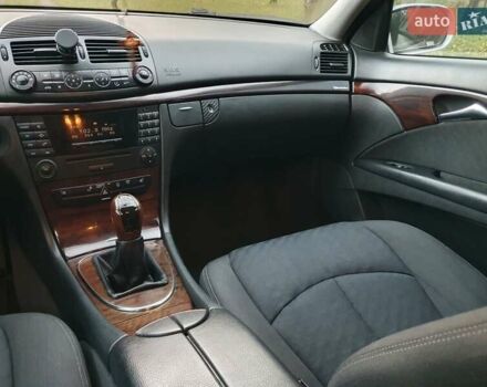 Серый Мерседес Е-Класс, объемом двигателя 1.8 л и пробегом 248 тыс. км за 4800 $, фото 23 на Automoto.ua