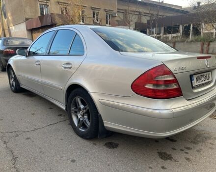 Серый Мерседес Е-Класс, объемом двигателя 1.8 л и пробегом 345 тыс. км за 6000 $, фото 2 на Automoto.ua