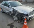 Сірий Мерседес Е-Клас, об'ємом двигуна 2.7 л та пробігом 320 тис. км за 4100 $, фото 1 на Automoto.ua