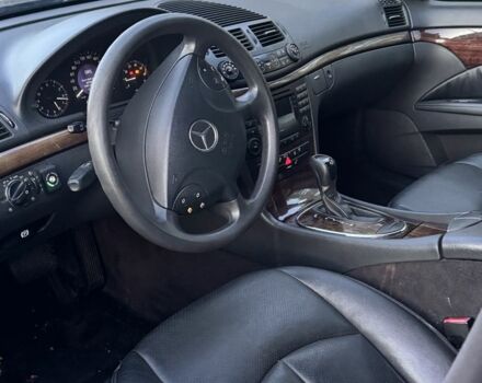 Серый Мерседес Е-Класс, объемом двигателя 1.8 л и пробегом 30 тыс. км за 3850 $, фото 4 на Automoto.ua