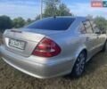 Серый Мерседес Е-Класс, объемом двигателя 3.2 л и пробегом 306 тыс. км за 7489 $, фото 2 на Automoto.ua