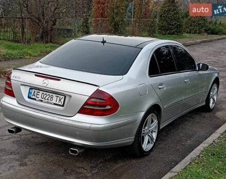 Серый Мерседес Е-Класс, объемом двигателя 2.69 л и пробегом 350 тыс. км за 6600 $, фото 2 на Automoto.ua