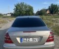 Серый Мерседес Е-Класс, объемом двигателя 2.7 л и пробегом 320 тыс. км за 3650 $, фото 2 на Automoto.ua