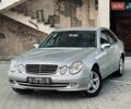 Сірий Мерседес Е-Клас, об'ємом двигуна 2.15 л та пробігом 321 тис. км за 6999 $, фото 5 на Automoto.ua