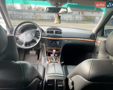 Серый Мерседес Е-Класс, объемом двигателя 2.7 л и пробегом 200 тыс. км за 8000 $, фото 4 на Automoto.ua