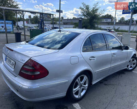 Серый Мерседес Е-Класс, объемом двигателя 3.2 л и пробегом 350 тыс. км за 6500 $, фото 4 на Automoto.ua