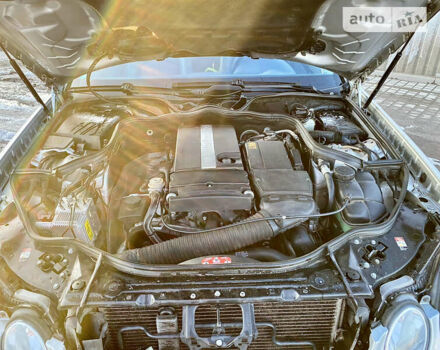 Сірий Мерседес Е-Клас, об'ємом двигуна 1.8 л та пробігом 217 тис. км за 7800 $, фото 12 на Automoto.ua