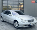 Мерседес Е-Клас 2003 у Сарнах на Automoto.ua Сірий Мерседес Е-Клас, об'ємом двигуна 2.2 л та пробігом 422 тис. км за 6999 $, фото 3 на Automoto.ua