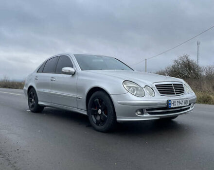 Сірий Мерседес Е-Клас, об'ємом двигуна 2.2 л та пробігом 265 тис. км за 5900 $, фото 1 на Automoto.ua