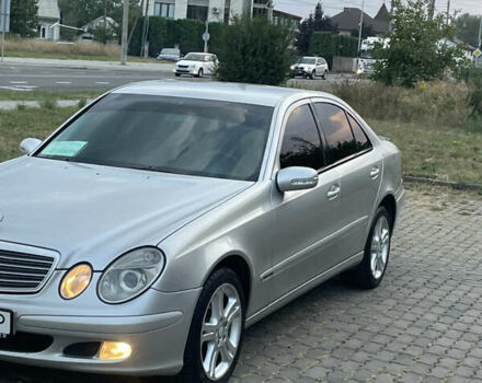 Серый Мерседес Е-Класс, объемом двигателя 2.15 л и пробегом 339 тыс. км за 5500 $, фото 2 на Automoto.ua