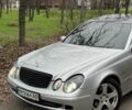 Серый Мерседес Е-Класс, объемом двигателя 3.2 л и пробегом 350 тыс. км за 5999 $, фото 3 на Automoto.ua
