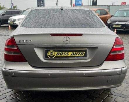 Серый Мерседес Е-Класс, объемом двигателя 3.2 л и пробегом 340 тыс. км за 6800 $, фото 5 на Automoto.ua