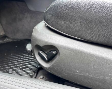 Сірий Мерседес Е-Клас, об'ємом двигуна 2.7 л та пробігом 382 тис. км за 7490 $, фото 17 на Automoto.ua