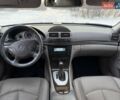 Серый Мерседес Е-Класс, объемом двигателя 2.6 л и пробегом 370 тыс. км за 5500 $, фото 10 на Automoto.ua