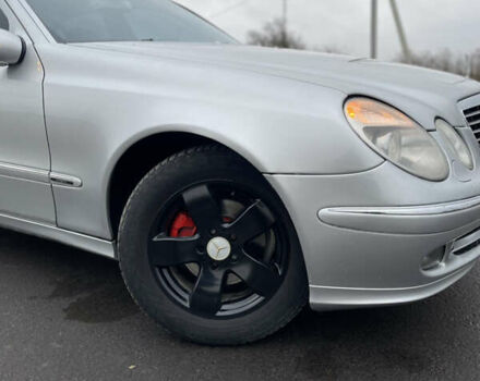 Сірий Мерседес Е-Клас, об'ємом двигуна 2.2 л та пробігом 265 тис. км за 5900 $, фото 26 на Automoto.ua