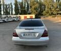 Серый Мерседес Е-Класс, объемом двигателя 2.1 л и пробегом 300 тыс. км за 5650 $, фото 5 на Automoto.ua