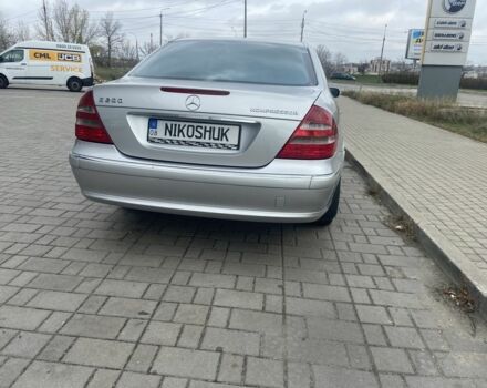 Серый Мерседес Е-Класс, объемом двигателя 1.8 л и пробегом 345 тыс. км за 6000 $, фото 5 на Automoto.ua