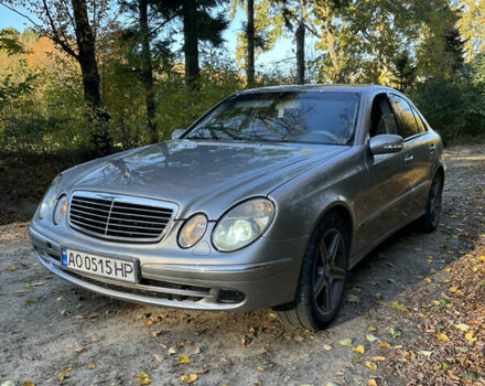 Мерседес Е-Класс 2003 в Черновцах на Automoto.ua Серый Мерседес Е-Класс, объемом двигателя 3.2 л и пробегом 400 тыс. км за 7000 $, фото 3 на Automoto.ua