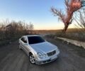 Серый Мерседес Е-Класс, объемом двигателя 2.7 л и пробегом 453 тыс. км за 7400 $, фото 1 на Automoto.ua
