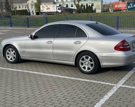 Серый Мерседес Е-Класс, объемом двигателя 2.7 л и пробегом 200 тыс. км за 8000 $, фото 13 на Automoto.ua