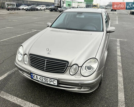 Сірий Мерседес Е-Клас, об'ємом двигуна 2.2 л та пробігом 355 тис. км за 7000 $, фото 1 на Automoto.ua