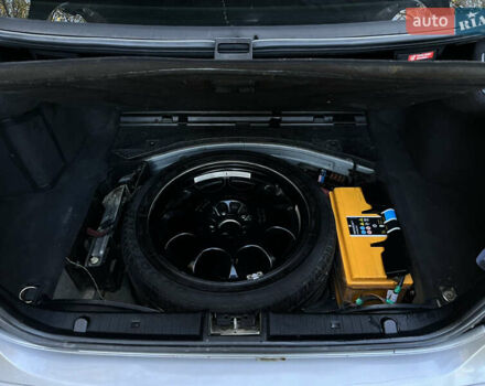 Мерседес Е-Класс 2003 в Черновцах на Automoto.ua Серый Мерседес Е-Класс, объемом двигателя 3.2 л и пробегом 400 тыс. км за 7000 $, фото 52 на Automoto.ua