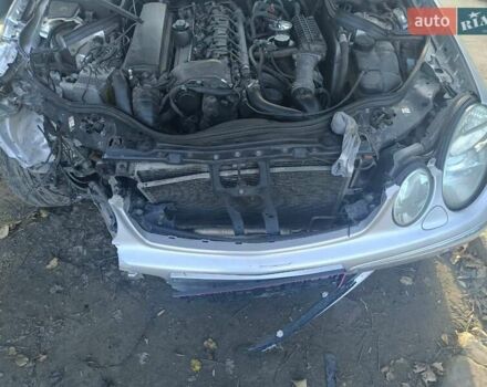 Серый Мерседес Е-Класс, объемом двигателя 2.69 л и пробегом 360 тыс. км за 5000 $, фото 9 на Automoto.ua