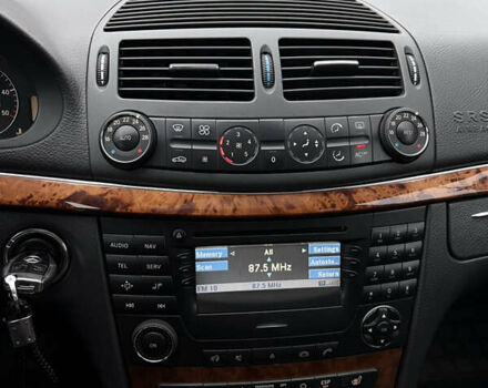 Сірий Мерседес Е-Клас, об'ємом двигуна 2.1 л та пробігом 485 тис. км за 7900 $, фото 18 на Automoto.ua