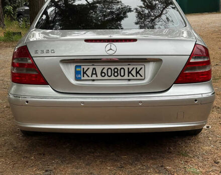 Серый Мерседес Е-Класс, объемом двигателя 3.2 л и пробегом 370 тыс. км за 7200 $, фото 5 на Automoto.ua
