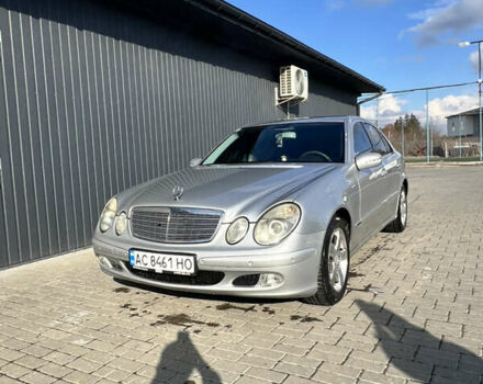 Сірий Мерседес Е-Клас, об'ємом двигуна 2.2 л та пробігом 367 тис. км за 5800 $, фото 2 на Automoto.ua