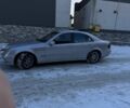 Серый Мерседес Е-Класс, объемом двигателя 3.2 л и пробегом 400 тыс. км за 4150 $, фото 4 на Automoto.ua
