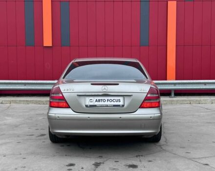 Сірий Мерседес Е-Клас, об'ємом двигуна 2.7 л та пробігом 382 тис. км за 7490 $, фото 5 на Automoto.ua