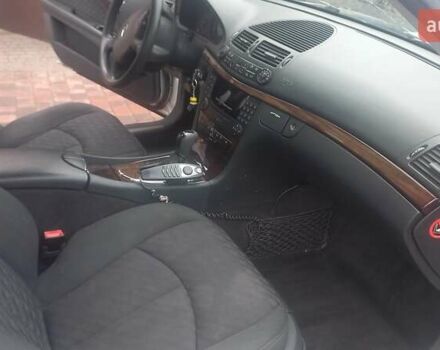 Сірий Мерседес Е-Клас, об'ємом двигуна 2.15 л та пробігом 244 тис. км за 4950 $, фото 7 на Automoto.ua