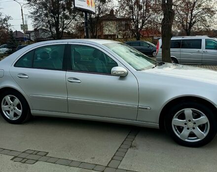 Серый Мерседес Е-Класс, объемом двигателя 2.1 л и пробегом 350 тыс. км за 7600 $, фото 9 на Automoto.ua