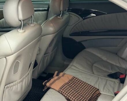 Сірий Мерседес Е-Клас, об'ємом двигуна 3.2 л та пробігом 381 тис. км за 6400 $, фото 1 на Automoto.ua