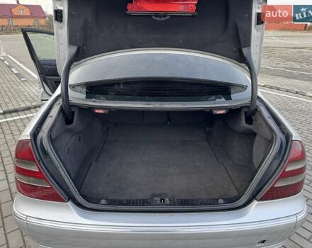 Серый Мерседес Е-Класс, объемом двигателя 2.1 л и пробегом 473 тыс. км за 5750 $, фото 28 на Automoto.ua