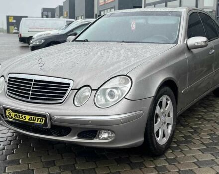 Серый Мерседес Е-Класс, объемом двигателя 3.2 л и пробегом 340 тыс. км за 6800 $, фото 2 на Automoto.ua