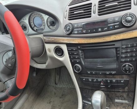 Серый Мерседес Е-Класс, объемом двигателя 0 л и пробегом 360 тыс. км за 1300 $, фото 2 на Automoto.ua